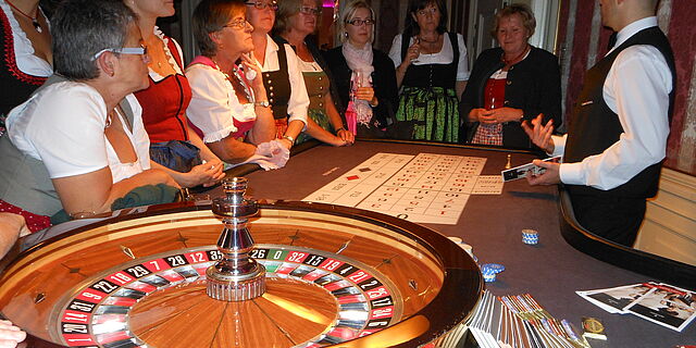 Casino Party für alle Teilnehmerinnen bei Frau läuft 2013
